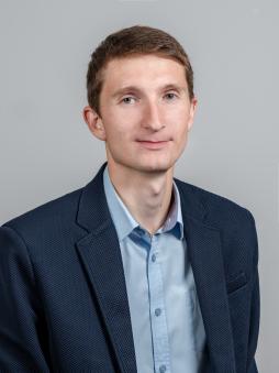Толстов Вадим Андреевич